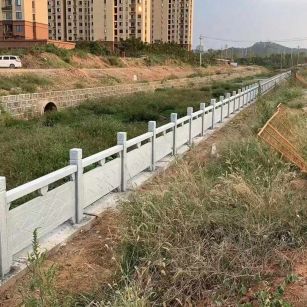 云南 白麻河道栏杆效果展示图