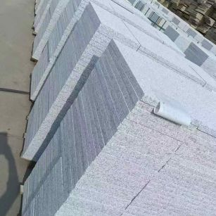 云南 白麻荔枝面花岗岩地铺石