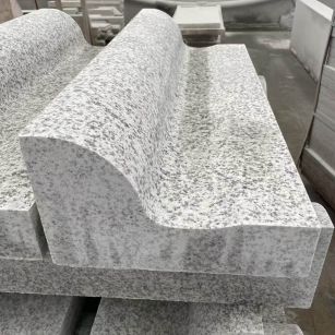 云南 白麻花岗岩S型路沿石，路侧石，马路牙子等