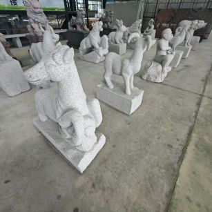 云南 芝麻白花岗岩造型立体雕刻——十二生肖