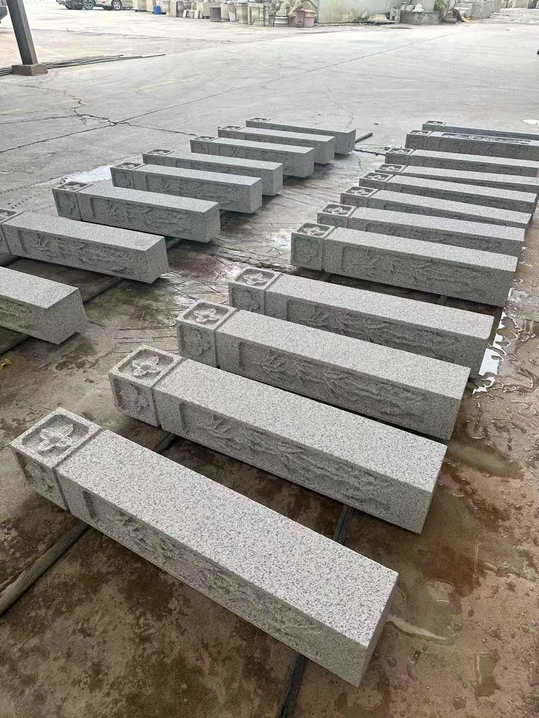 云南 白麻方柱雕花防水