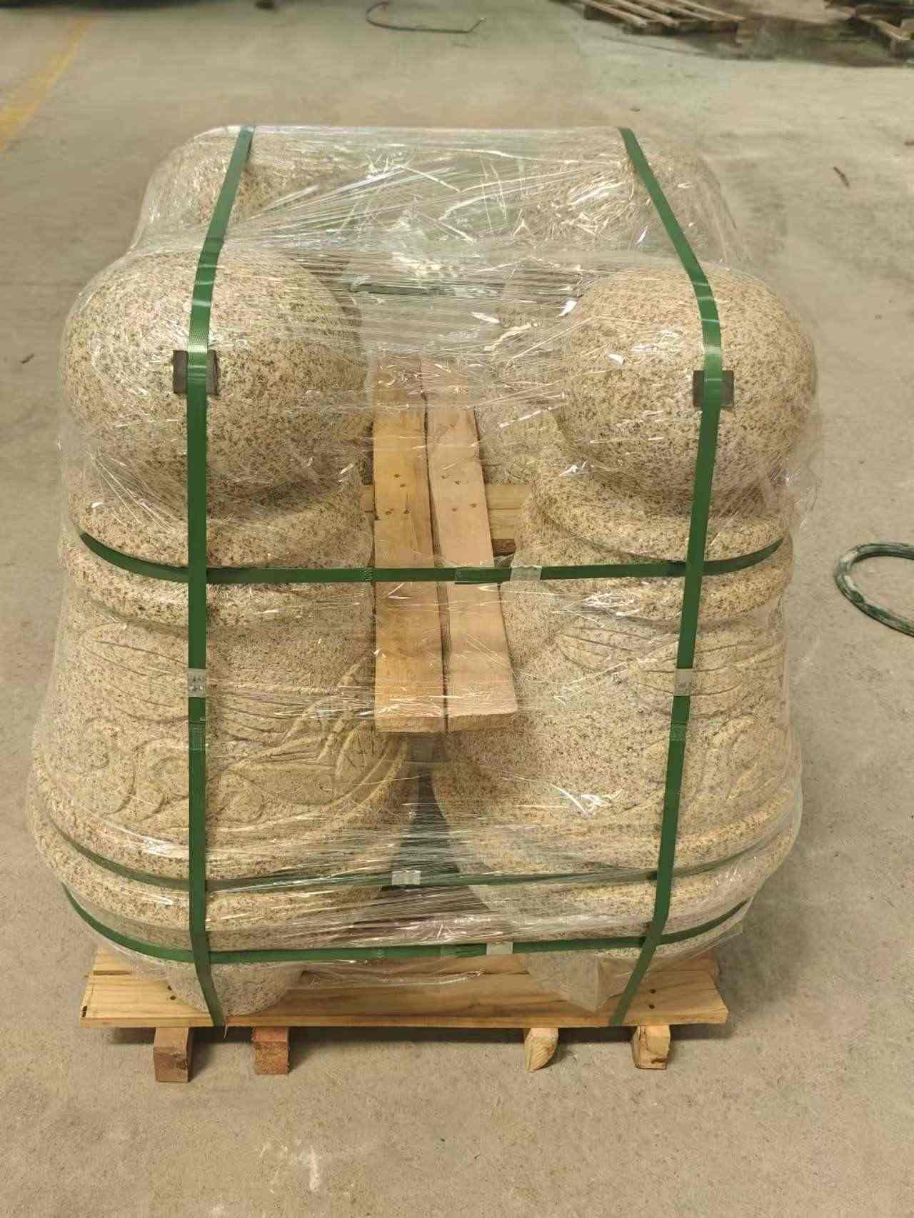 云南 黄金麻异形定制雕花——棒棒糖挡车柱