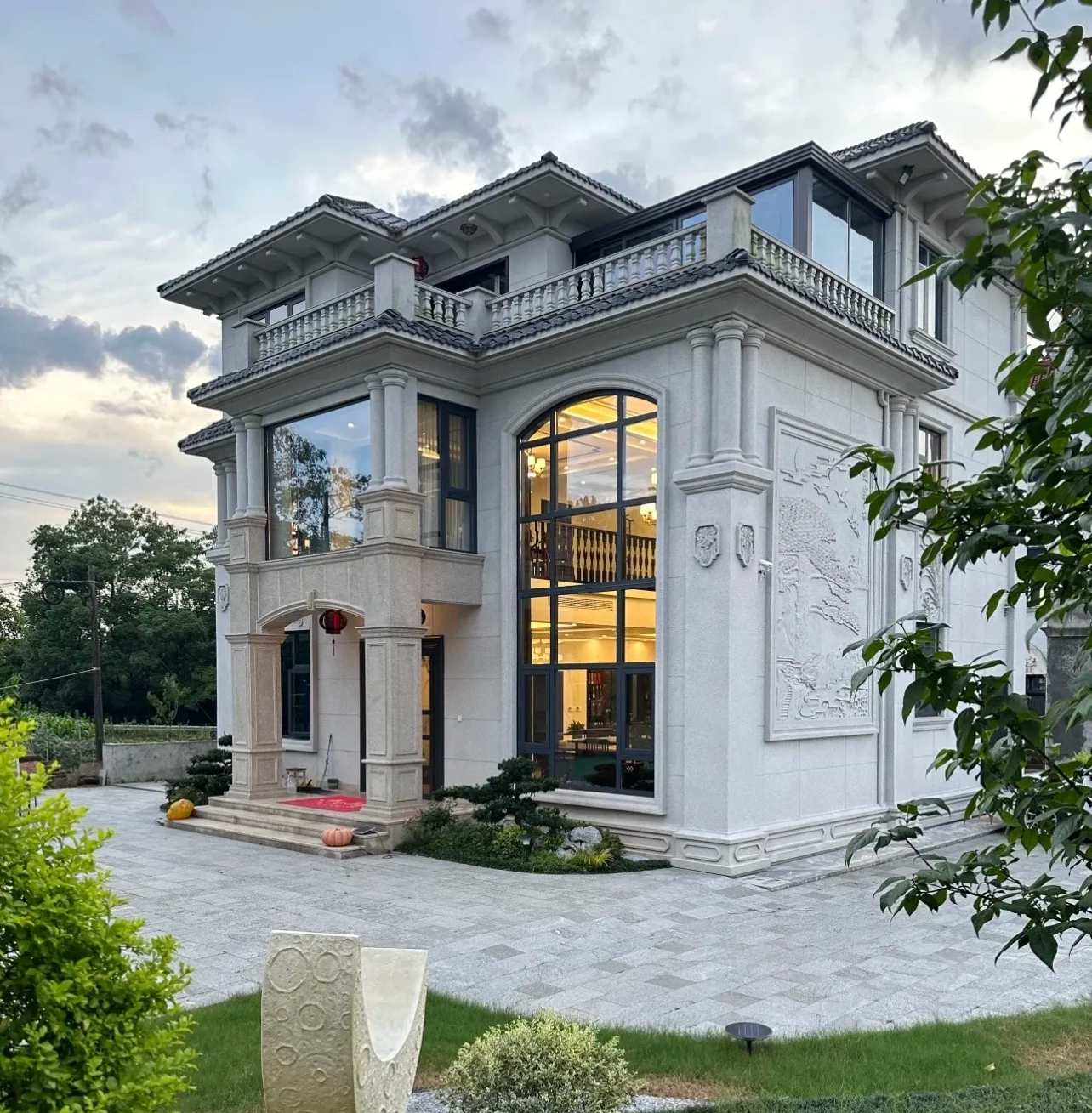 云南 白麻花岗岩私人别墅干挂石材豪华定制